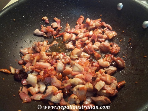 Creamy penne with chicken, bacon and mushroom (2)