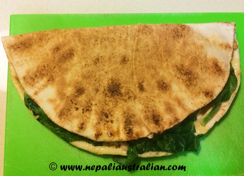 Chicken, cheese and spinach melt (4)